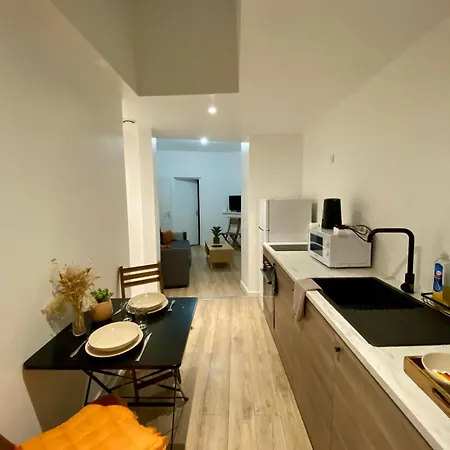 Acacia Terrasse*proche Centre-ville Et Chu Apartmán *